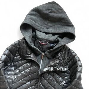 Hilfiger puffer (detachable hood)